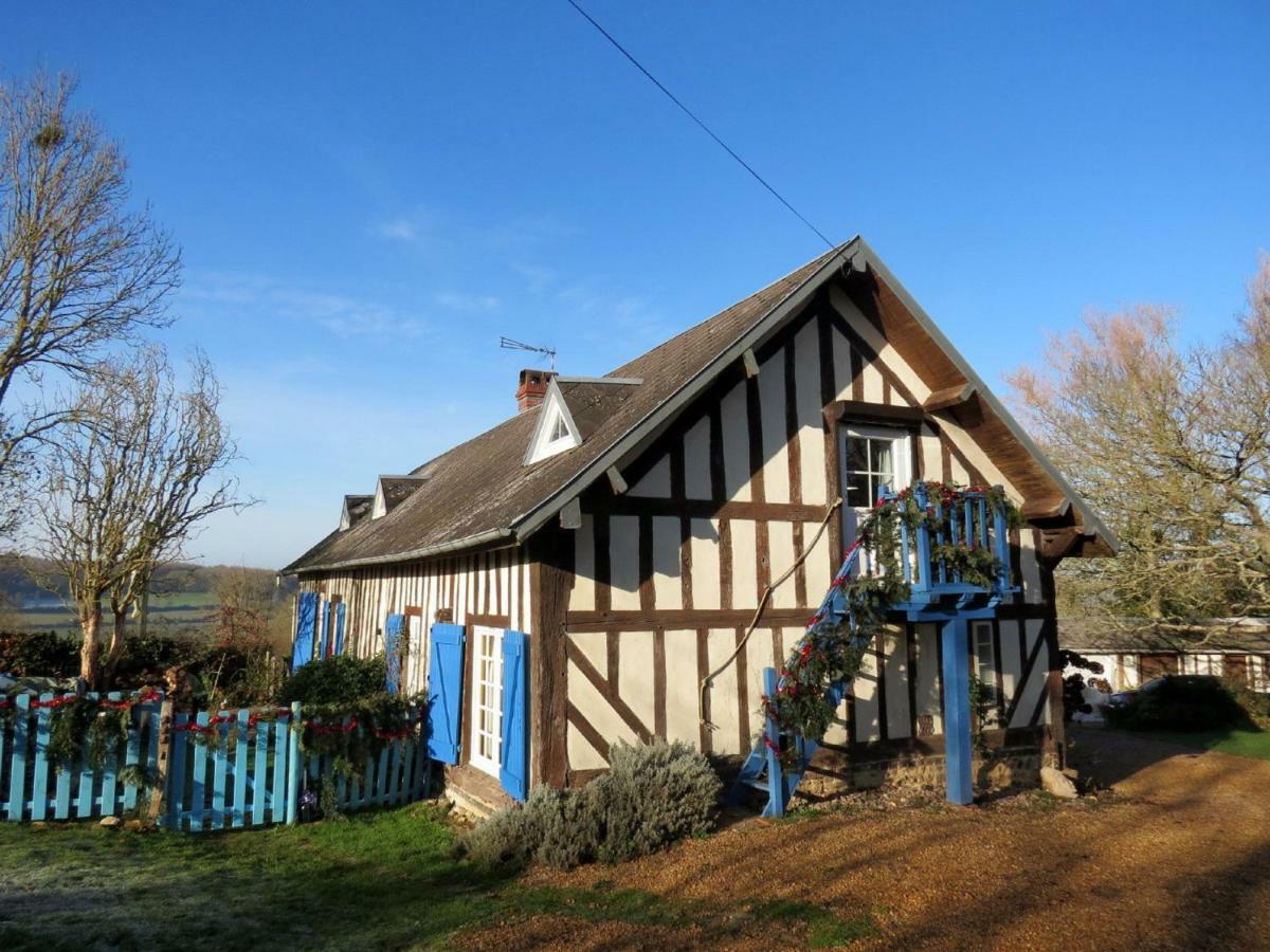 Le Chant Des Fees Bed & Breakfast Notre-Dame-de-Courson Exterior photo