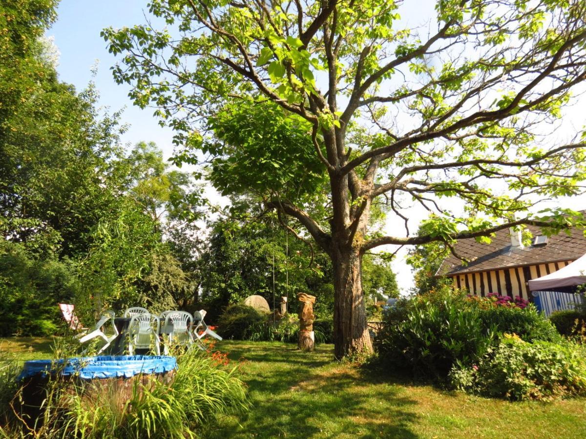 Le Chant Des Fees Bed & Breakfast Notre-Dame-de-Courson Exterior photo